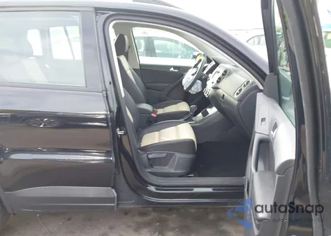 2016 Volkswagen Tiguan S z USA, uszkodzony, nr VIN WVGBV7AX6GW582946